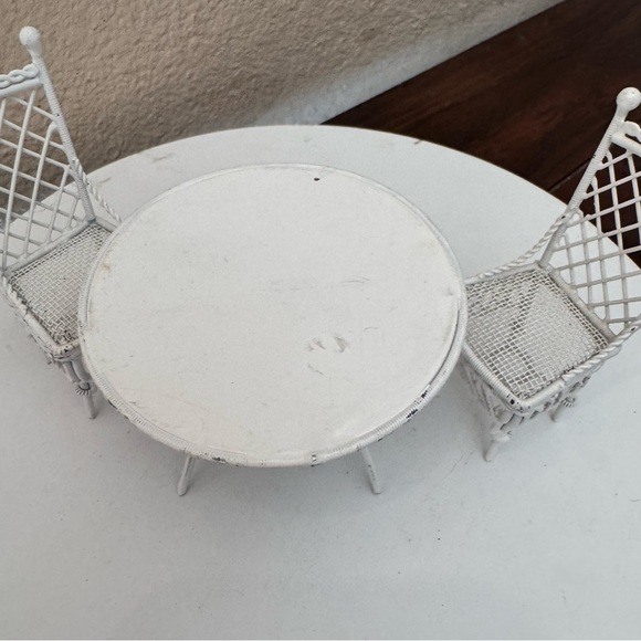 Vintage dollhouse furniture metal patio table chairs - Picture 3 of 8